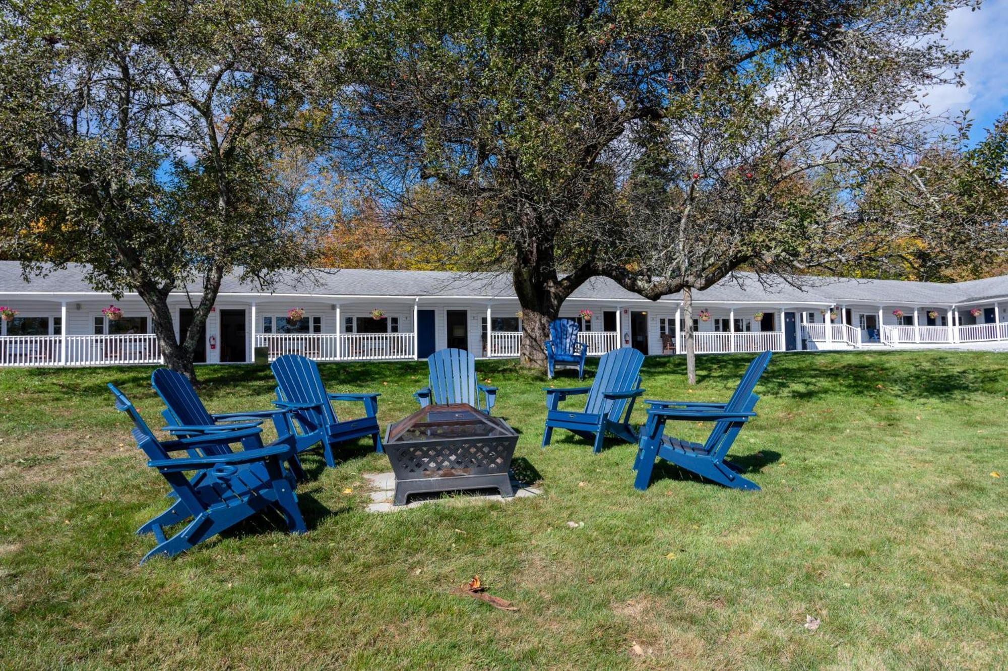 Searsport Yardarm Motel מראה חיצוני תמונה