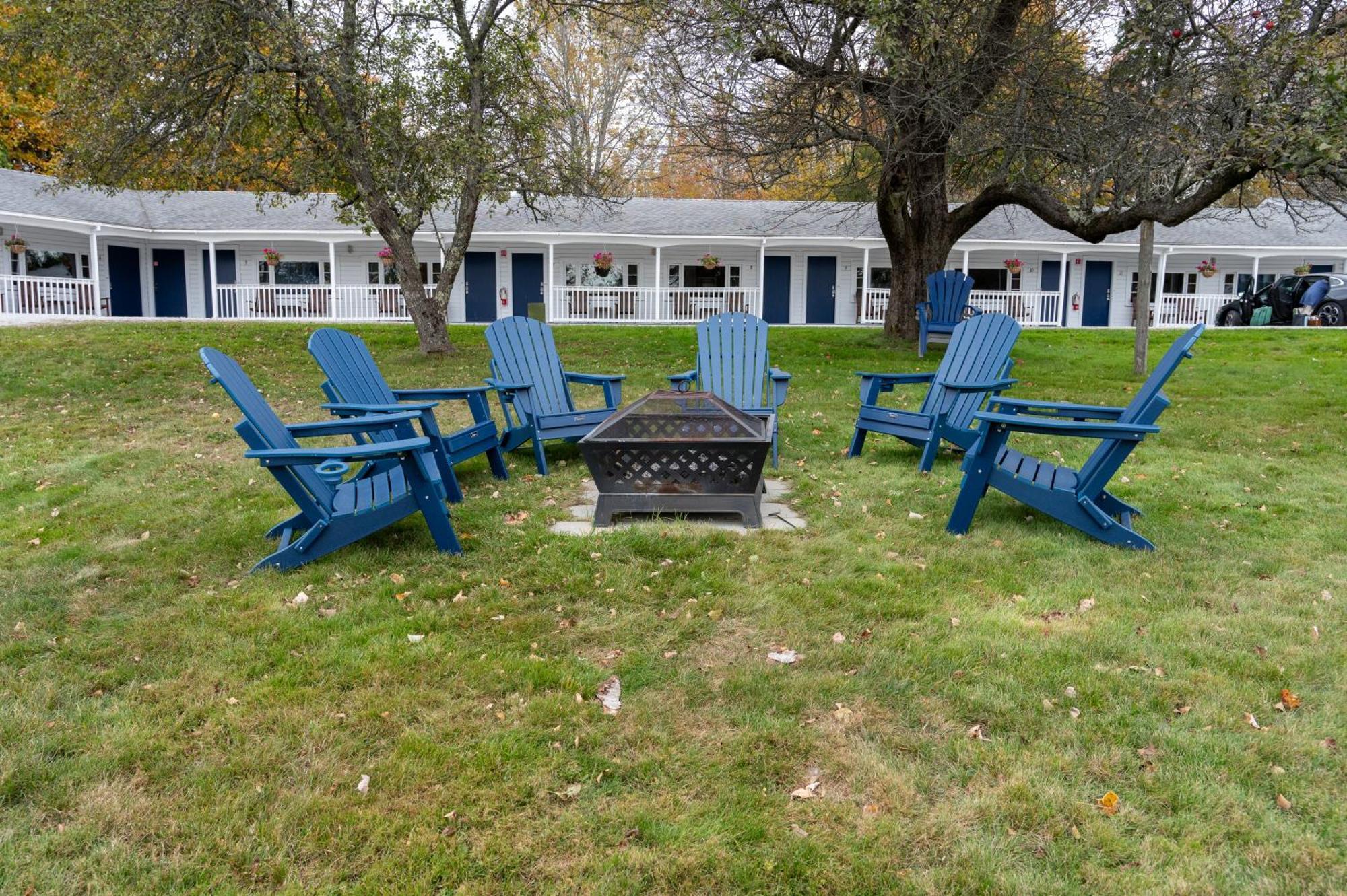 Searsport Yardarm Motel מראה חיצוני תמונה