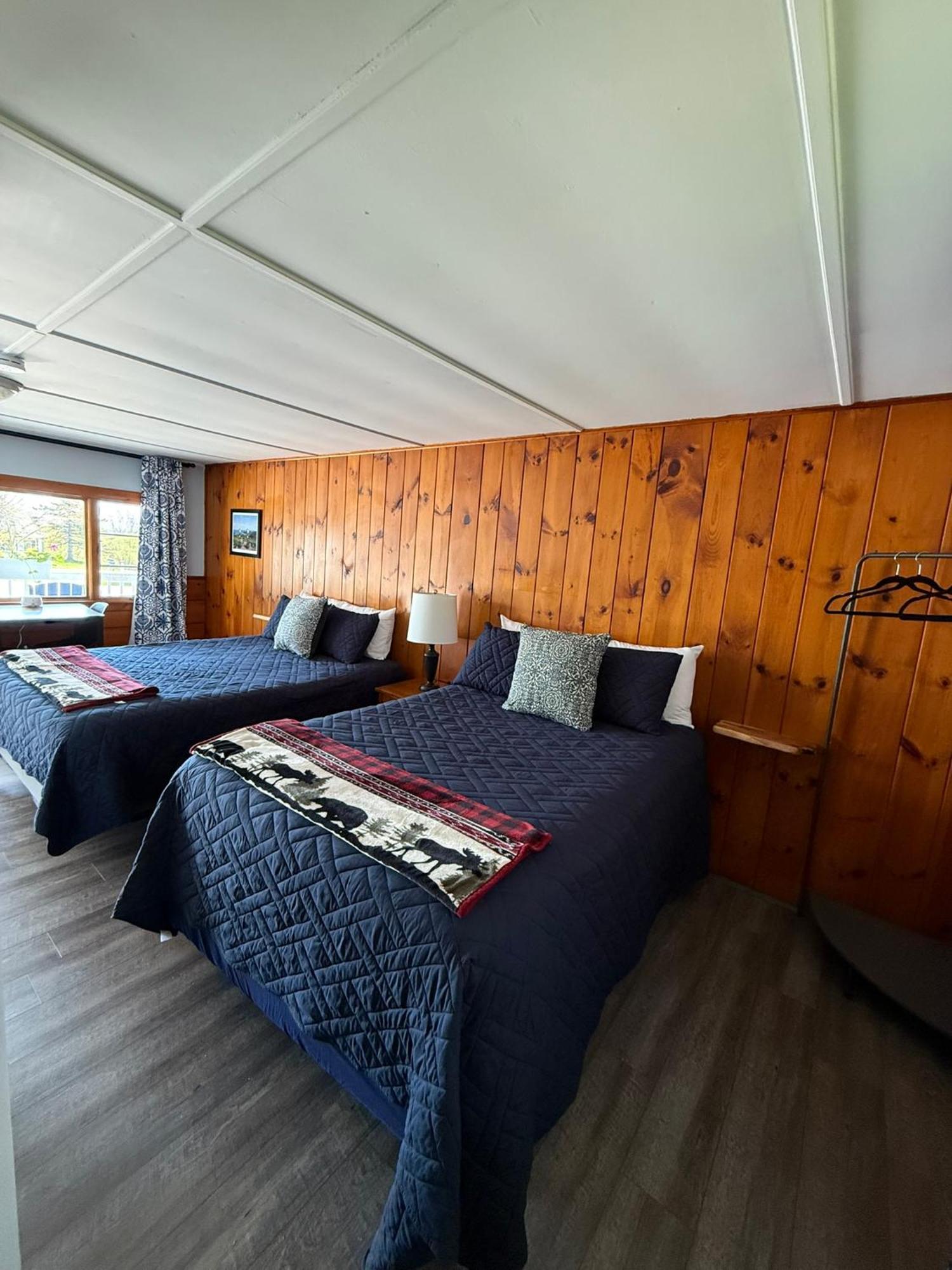 Searsport Yardarm Motel מראה חיצוני תמונה