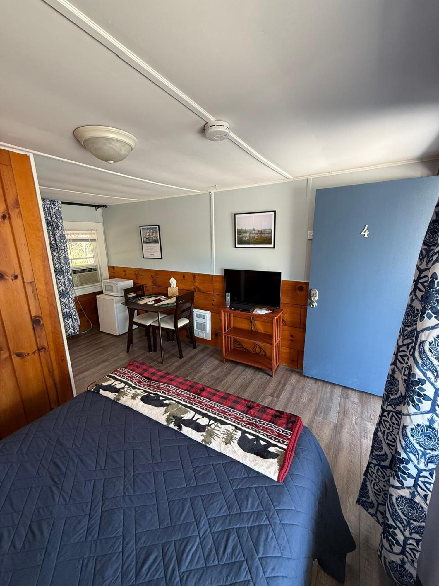 Searsport Yardarm Motel מראה חיצוני תמונה